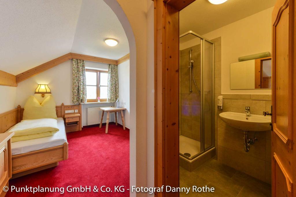 Alter Wirt Hotel Hechendorf am Pilsensee Kültér fotó