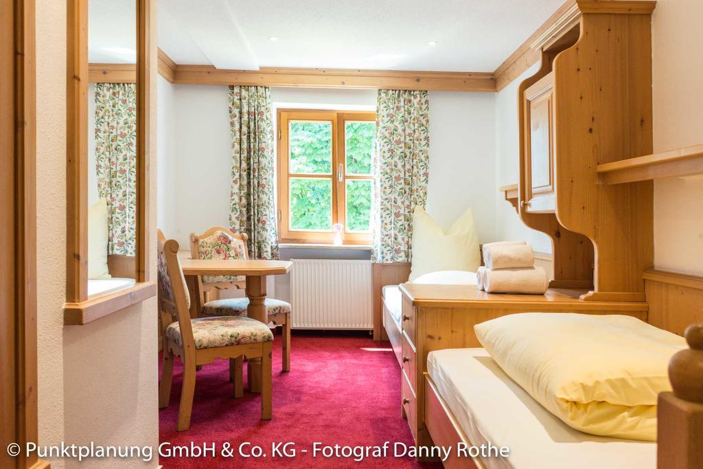 Alter Wirt Hotel Hechendorf am Pilsensee Kültér fotó